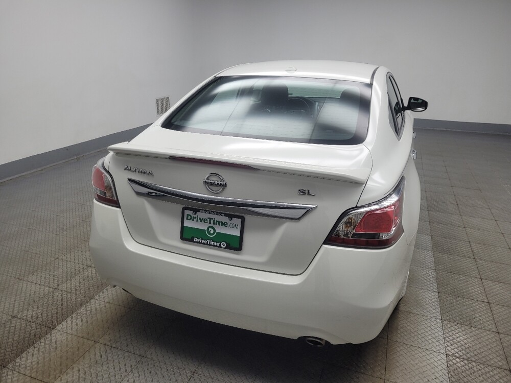 2015 Nissan Altima in Indianapolis, IN 46219 - 18124576 7