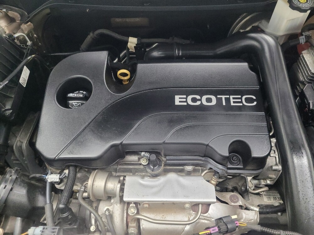 2018 Chevrolet Equinox in Highland, IN 46322 - 18124577 30