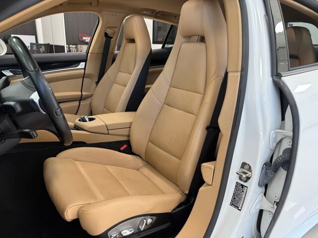 2015 Porsche Panamera in Knoxville, TN 37920 - 18124582 8