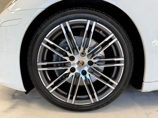 2015 Porsche Panamera in Knoxville, TN 37920 - 18124582 32