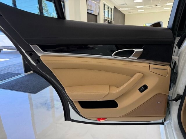 2015 Porsche Panamera in Knoxville, TN 37920 - 18124582 27