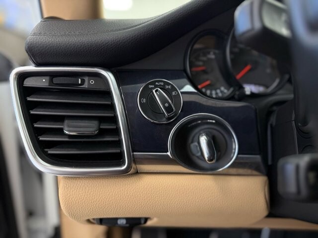 2015 Porsche Panamera in Knoxville, TN 37920 - 18124582 22