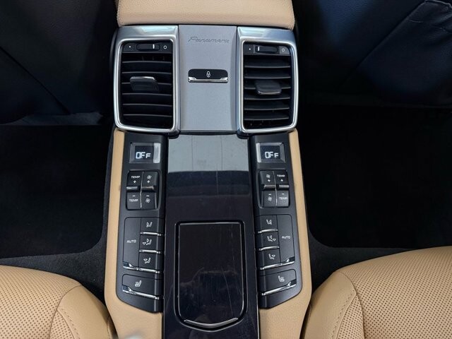 2015 Porsche Panamera in Knoxville, TN 37920 - 18124582 13