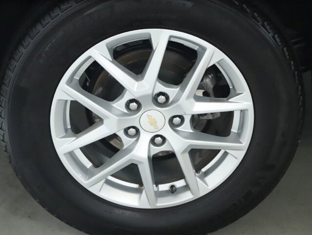 2024 Chevrolet Equinox in Bedford, OH 44146 - 18124585 12