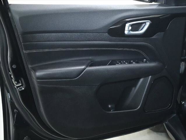 2022 Jeep Compass in Bedford, OH 44146 - 18124587 15