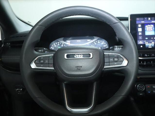 2022 Jeep Compass in Bedford, OH 44146 - 18124587 21