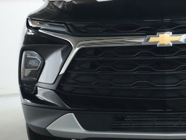 2024 Chevrolet Blazer in Bedford, OH 44146 - 18124588 6