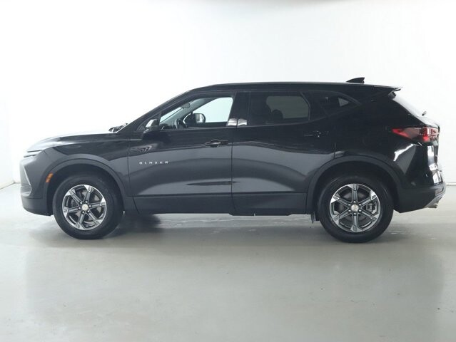 2024 Chevrolet Blazer in Bedford, OH 44146 - 18124588 36