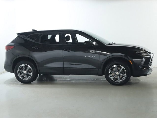 2024 Chevrolet Blazer in Bedford, OH 44146 - 18124588 11