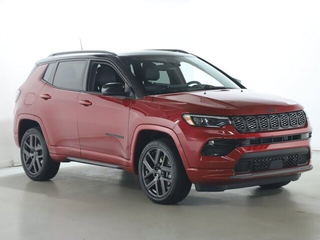 2024 Jeep Compass in Bedford, OH 44146 - 18124589 9