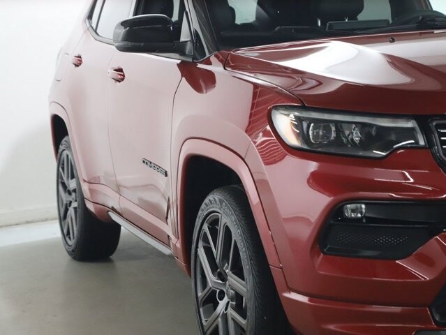 2024 Jeep Compass in Bedford, OH 44146 - 18124589 8