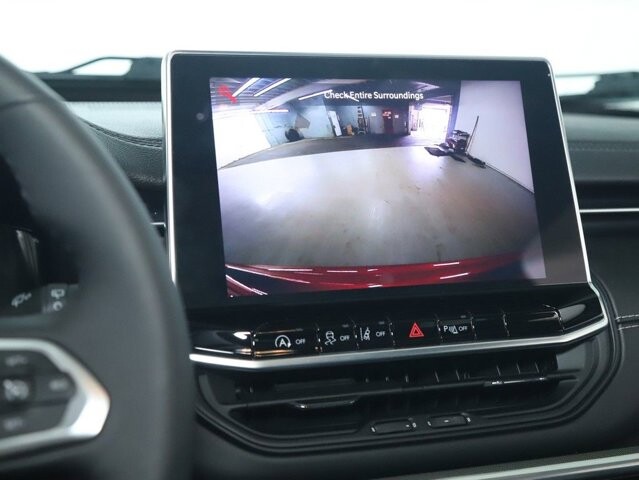 2024 Jeep Compass in Bedford, OH 44146 - 18124589 31