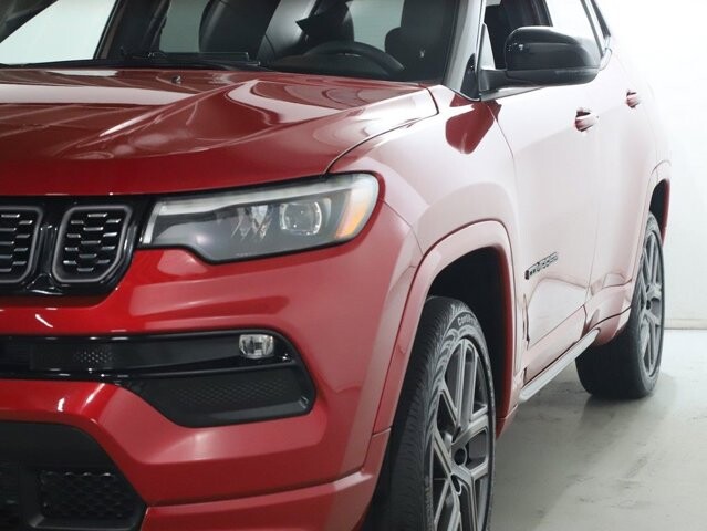 2024 Jeep Compass in Bedford, OH 44146 - 18124589 4