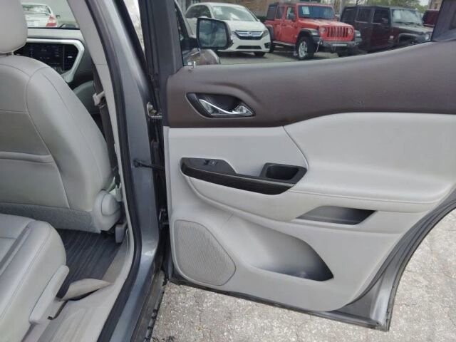 2020 GMC Acadia in Greenville, SC 29607 - 18124634 17