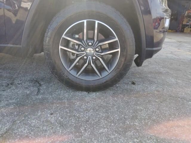 2018 Jeep Grand Cherokee in Greenville, SC 29607 - 18124635 12