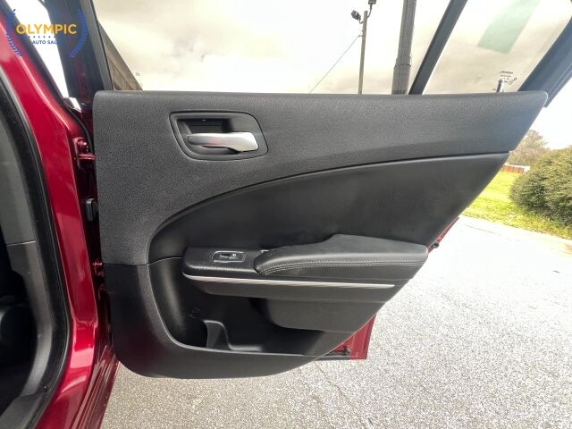 2019 Dodge Charger in Decatur, GA 30032 - 18124637 46