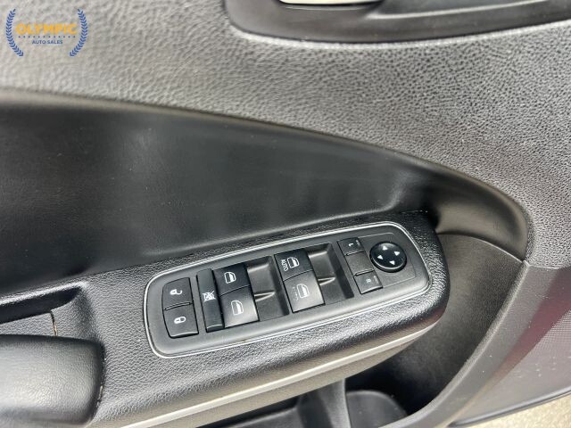 2019 Dodge Charger in Decatur, GA 30032 - 18124637 35