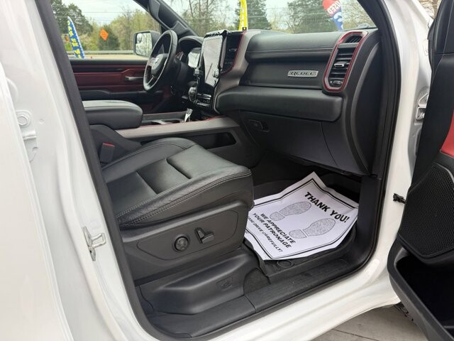 2019 RAM 1500 in Knoxville, TN 37920 - 18124646 16