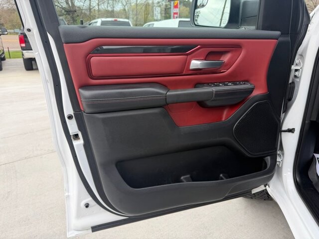 2019 RAM 1500 in Knoxville, TN 37920 - 18124646 7