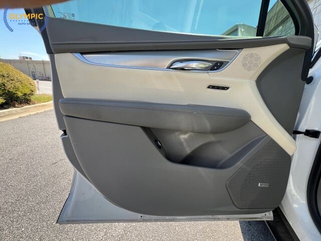 2018 Cadillac XT5 in Decatur, GA 30032 - 18124651 49