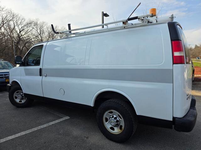 2011 Chevrolet Express 2500 in Blauvelt, NY 10913 - 18124656 6