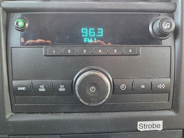 2011 Chevrolet Express 2500 in Blauvelt, NY 10913 - 18124656 21