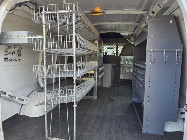 2011 Chevrolet Express 2500 in Blauvelt, NY 10913 - 18124656 35