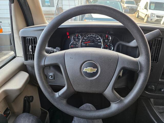 2011 Chevrolet Express 2500 in Blauvelt, NY 10913 - 18124656 13