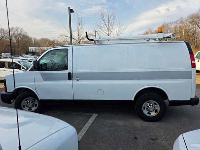 2011 Chevrolet Express 2500 in Blauvelt, NY 10913 - 18124656 5