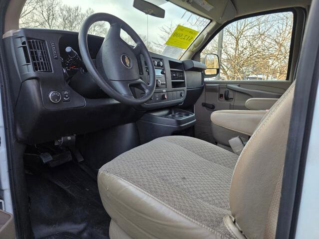 2011 Chevrolet Express 2500 in Blauvelt, NY 10913 - 18124656 10