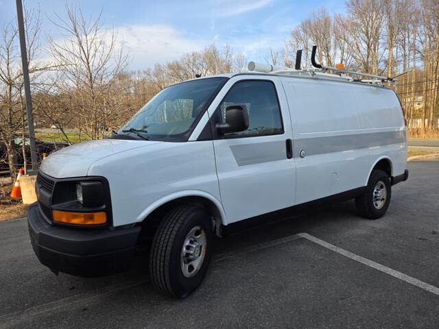 2011 Chevrolet Express 2500 in Blauvelt, NY 10913 - 18124656 4