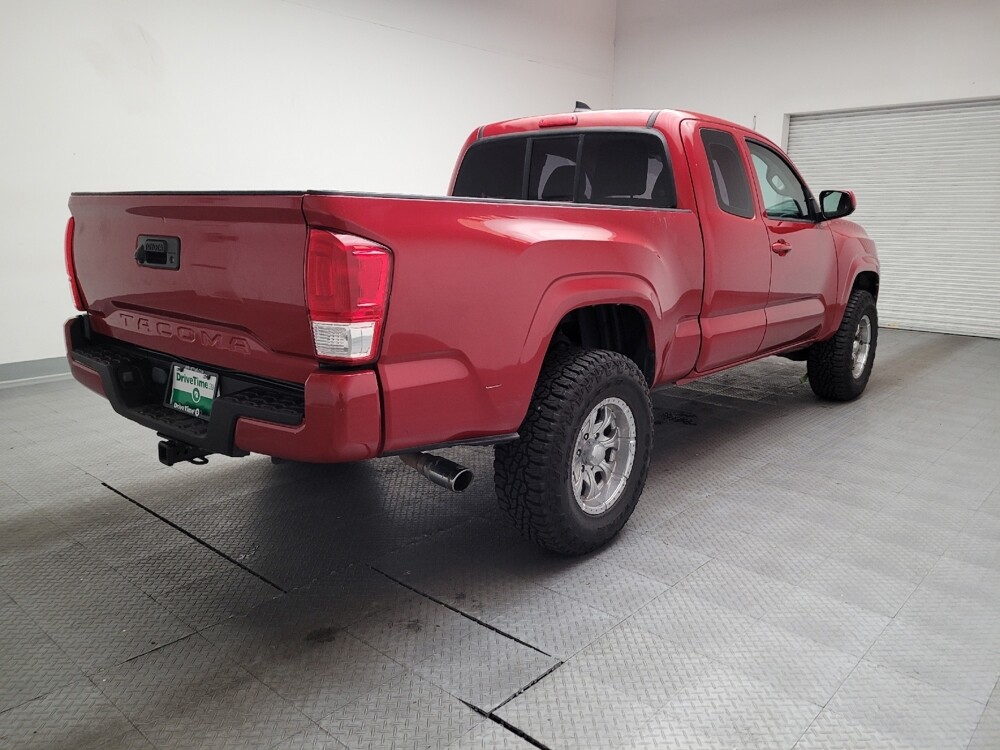 2017 Toyota Tacoma in El Cajon, CA 92020 - 18124659 9