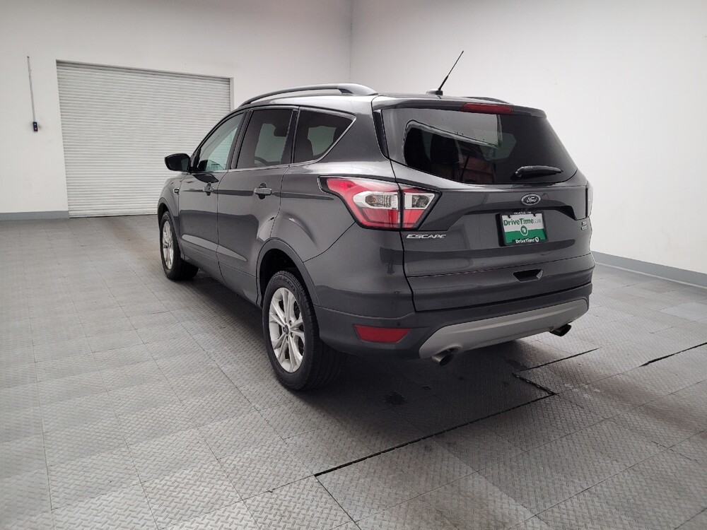 2018 Ford Escape in Sacramento, CA 95821 - 18124664 5