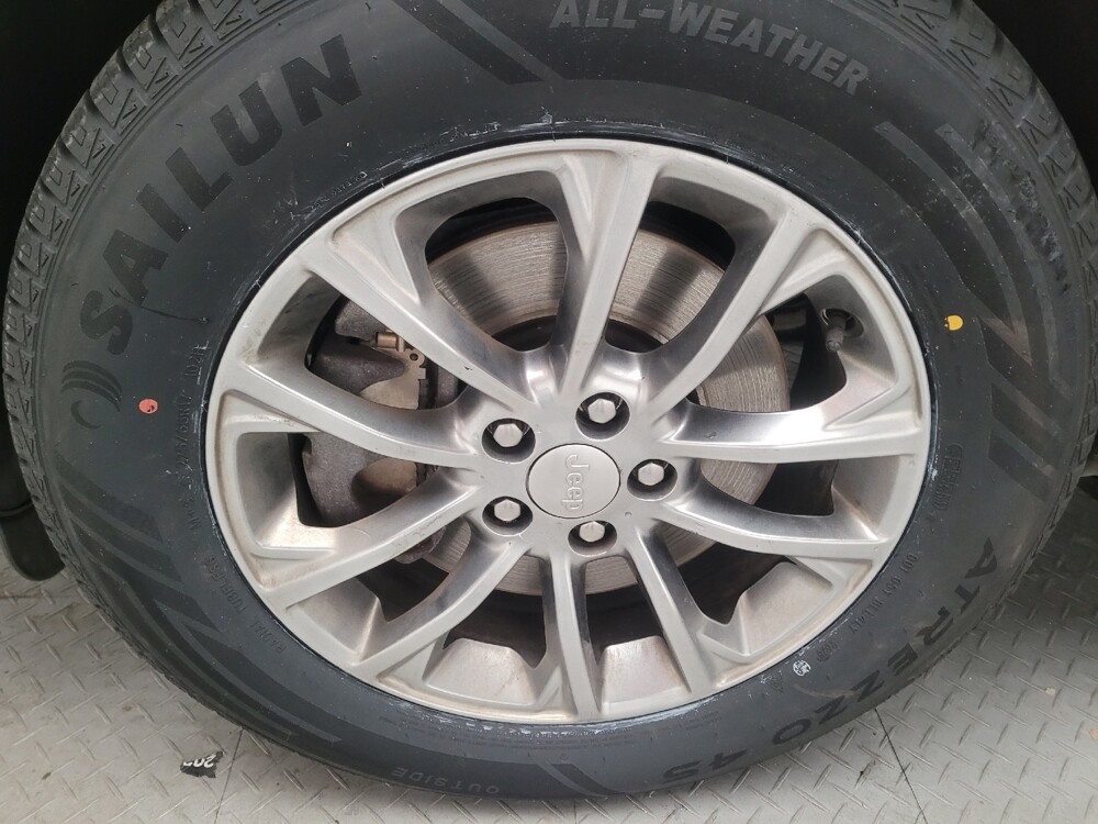 2019 Jeep Cherokee in Bakersfield, CA 93309 - 18124665 31