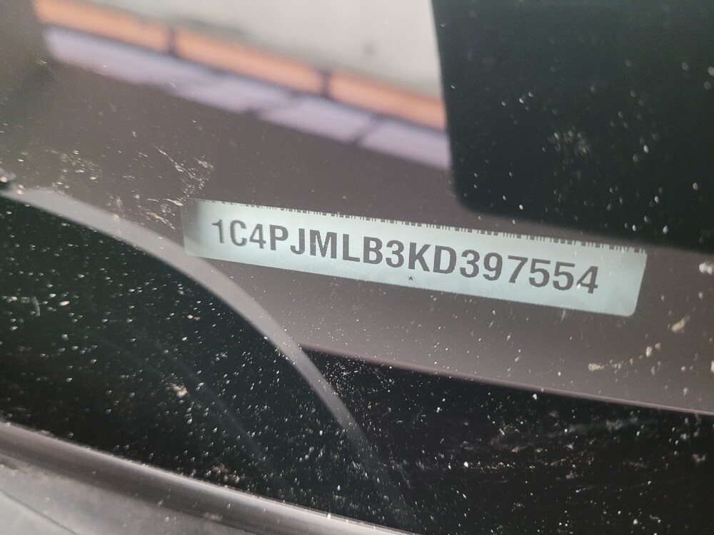 2019 Jeep Cherokee in Bakersfield, CA 93309 - 18124665 33