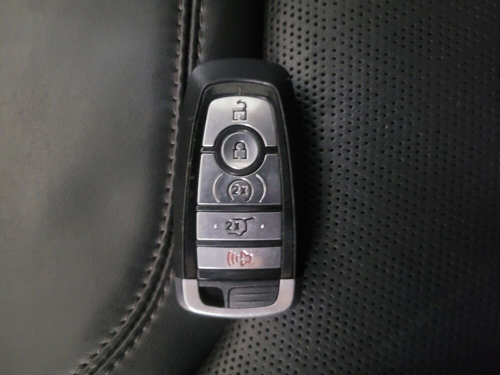 2020 Ford Explorer in Knoxville, TN 37923 - 18124672 32