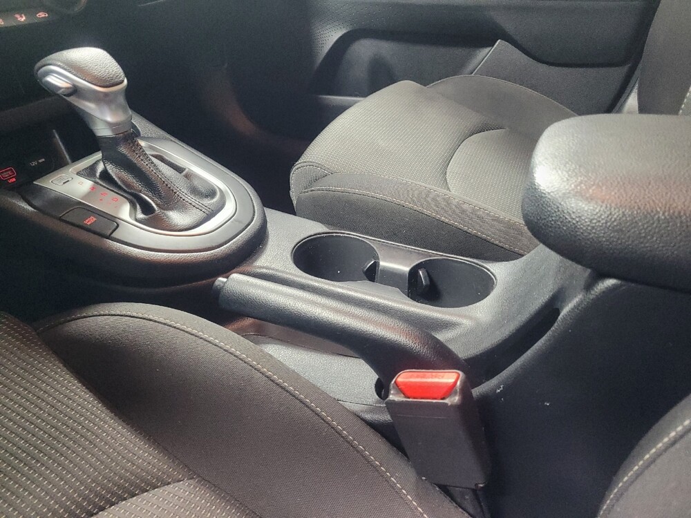 2020 Ford Explorer in Knoxville, TN 37923 - 18124672 26