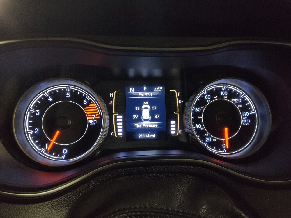 2019 Jeep Cherokee in Marietta, GA 30062 - 18124679 23