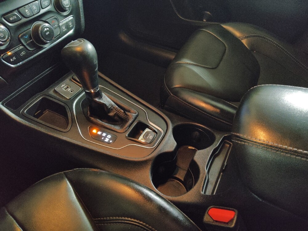 2019 Jeep Cherokee in Marietta, GA 30062 - 18124679 26