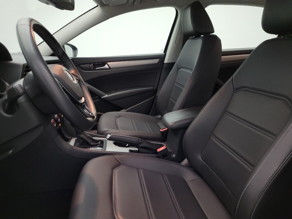 2022 Volkswagen Passat in Chandler, AZ 85225 - 18124693 17