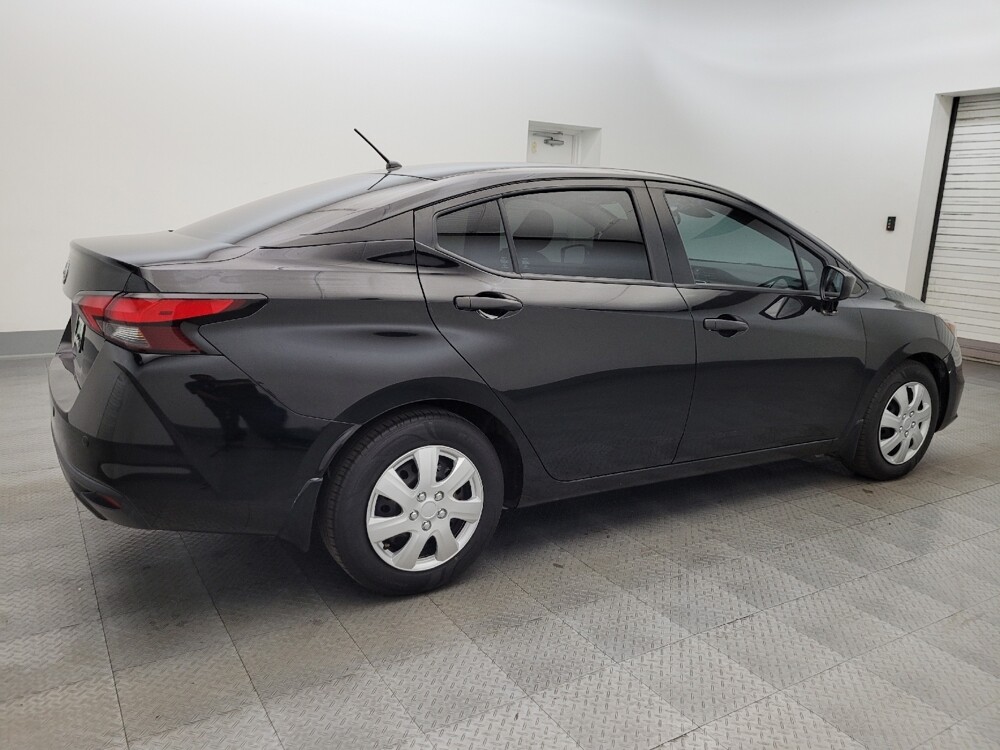 2021 Nissan Versa in Glendale, AZ 85301 - 18124697 10
