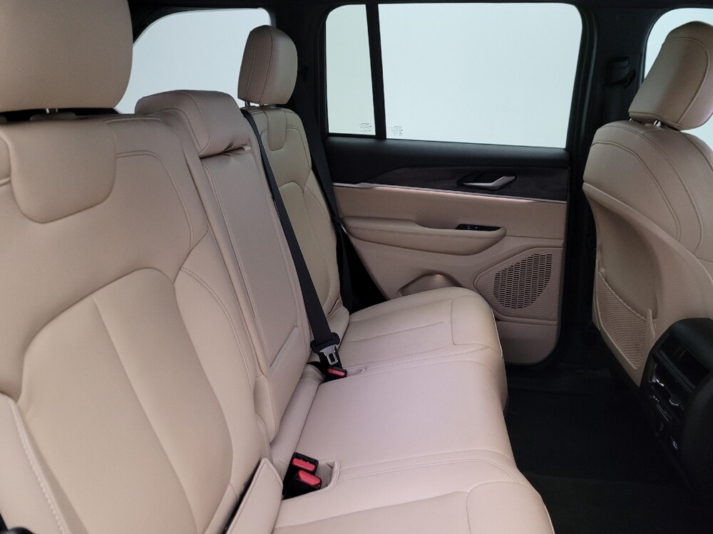 2023 Jeep Grand Cherokee in Phoenix, AZ 85015 - 18124701 19