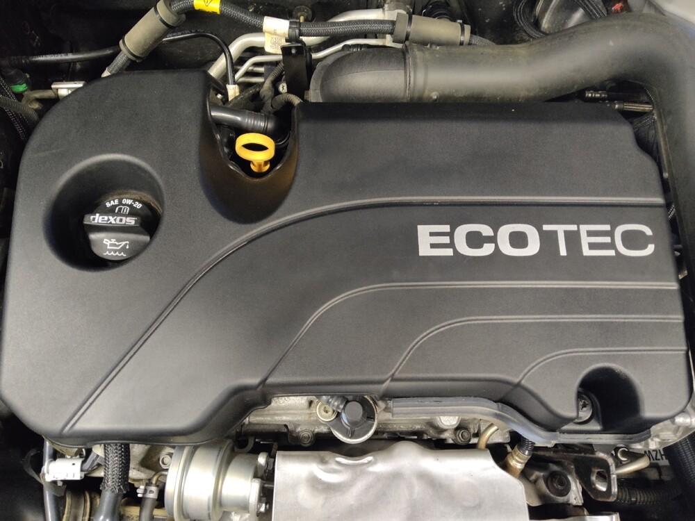 2019 Chevrolet Equinox in Glendale, AZ 85301 - 18124702 30