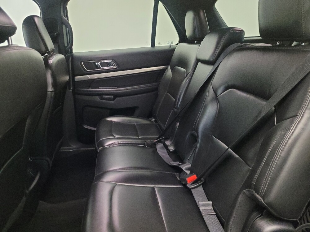 2019 Ford Explorer in Phoenix, AZ 85015 - 18124703 18