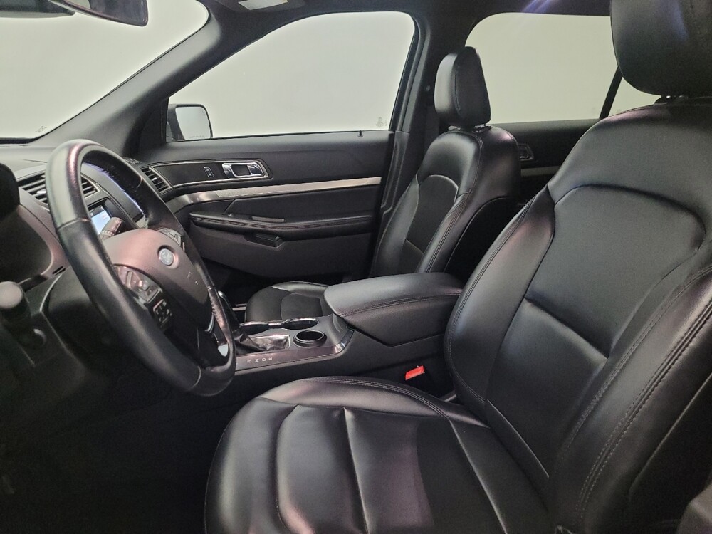 2019 Ford Explorer in Phoenix, AZ 85015 - 18124703 17