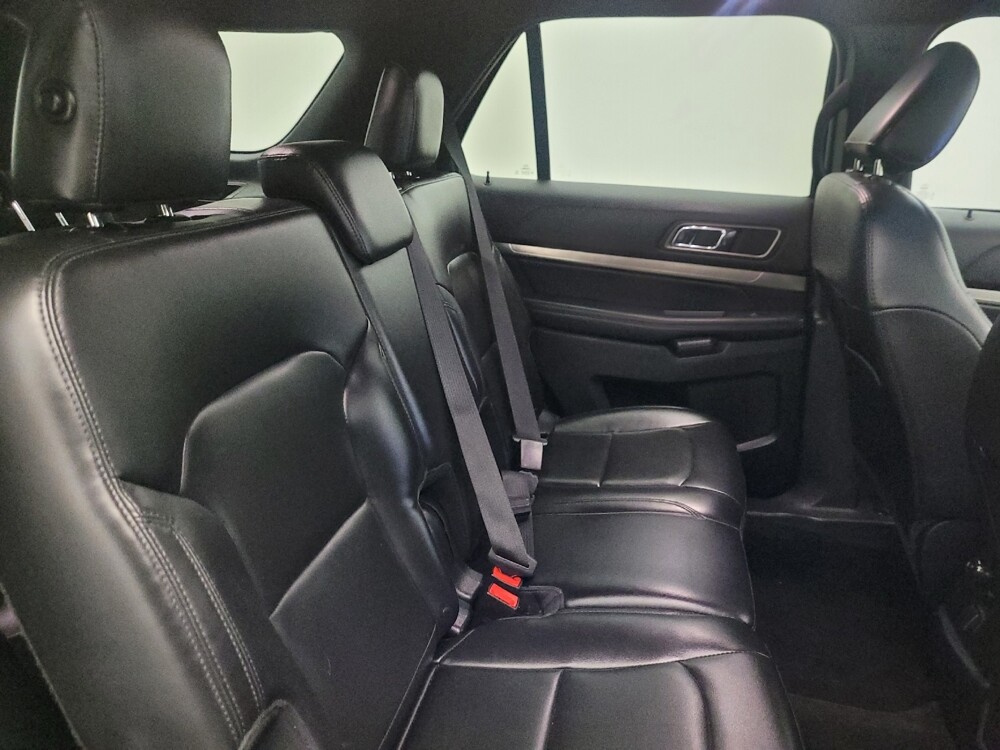 2019 Ford Explorer in Phoenix, AZ 85015 - 18124703 19