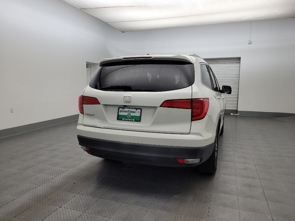 2017 Honda Pilot in Glendale, AZ 85301 - 18124704 7