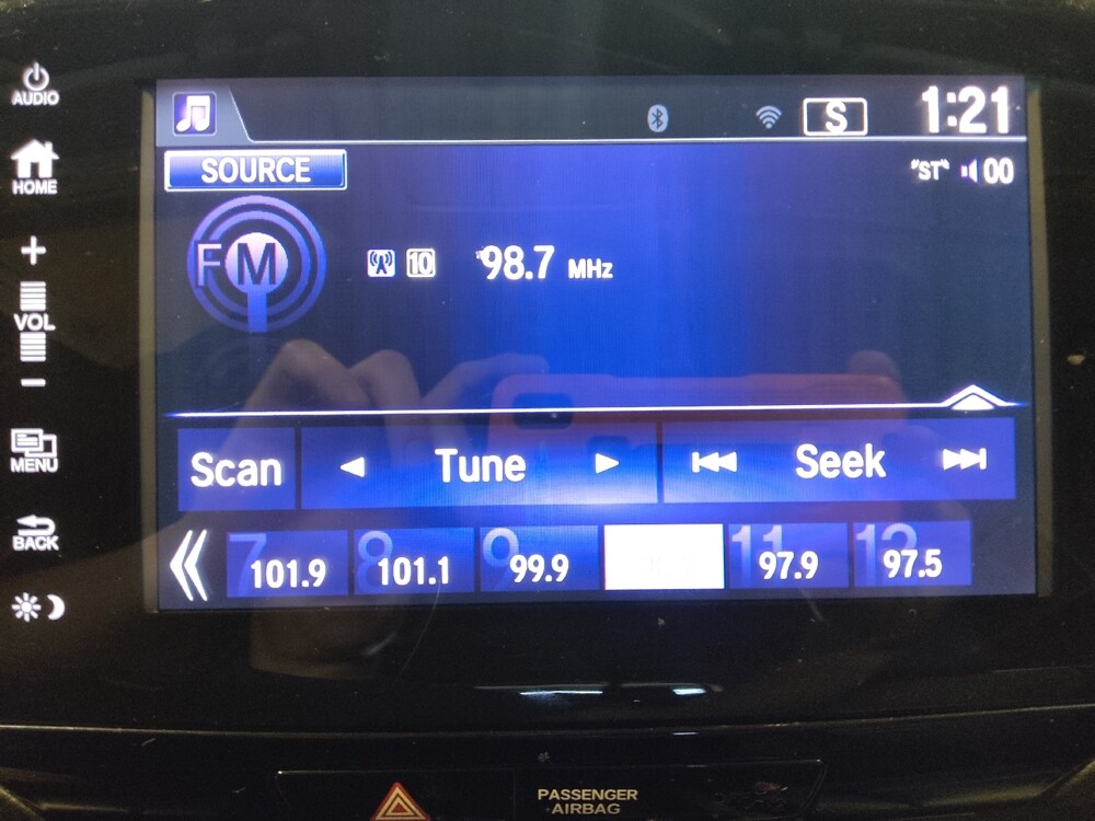 2017 Honda Pilot in Glendale, AZ 85301 - 18124704 25