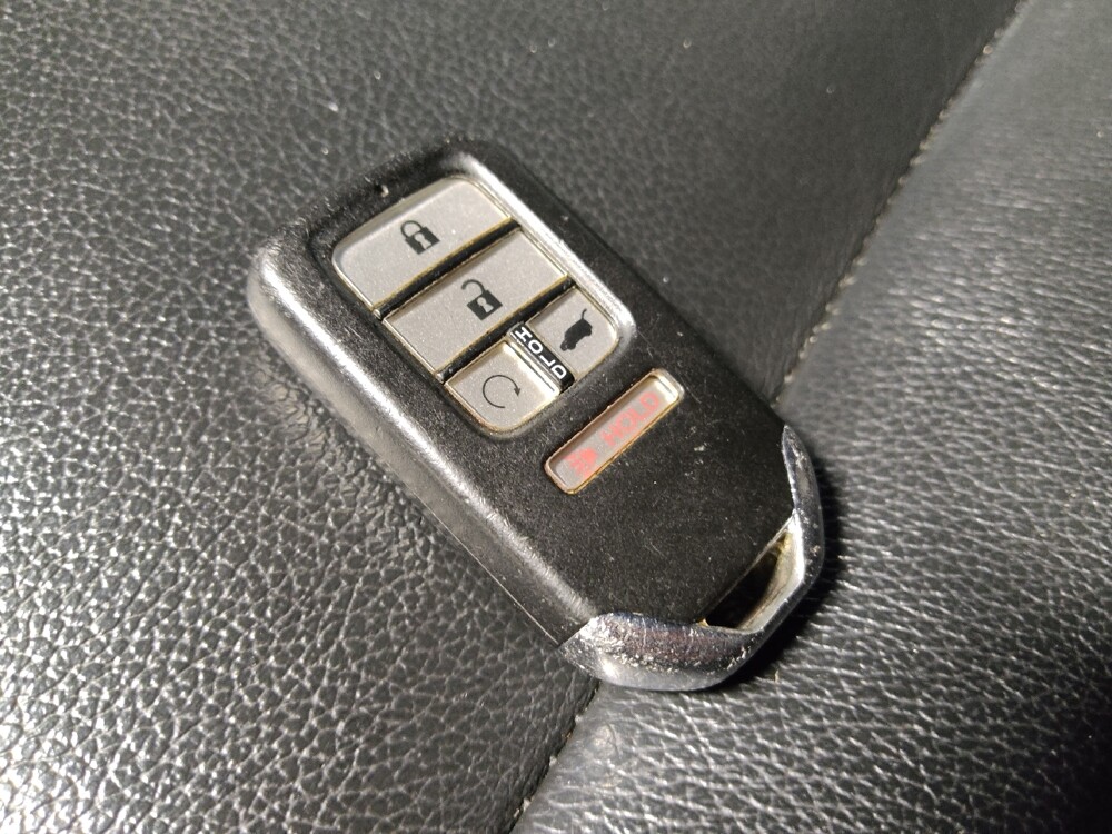 2017 Honda Pilot in Glendale, AZ 85301 - 18124704 32