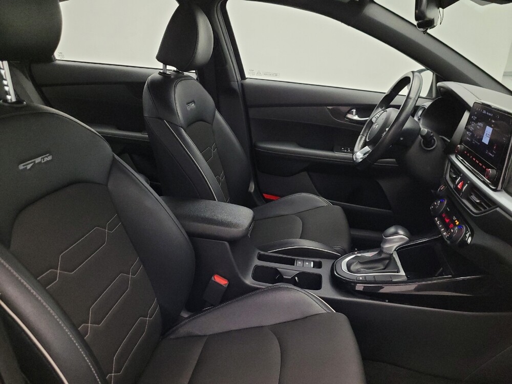 2024 Kia Forte in Phoenix, AZ 85015 - 18124707 21